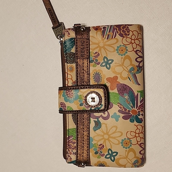 Relic Multicolor Vegan Leather Floral Wallet - Picture 4 of 16